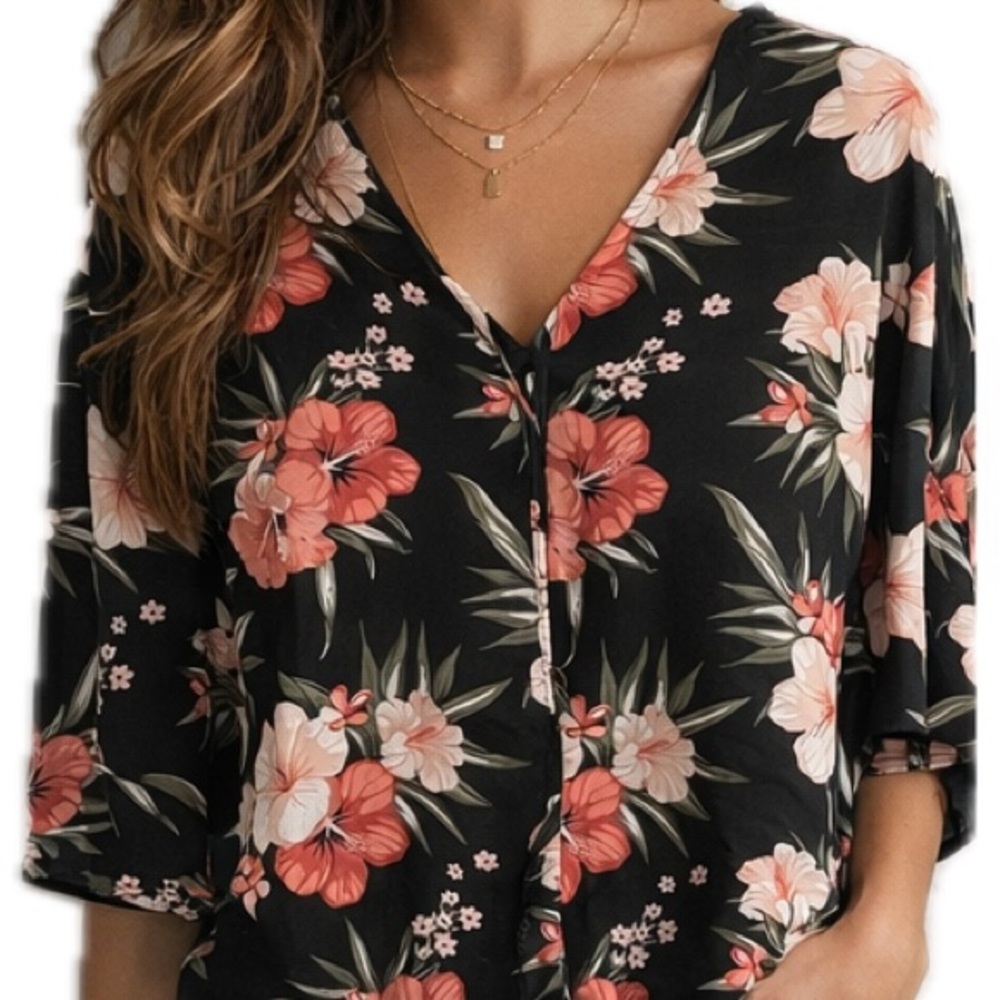 Streetwear Society Black and Pink Floral Blouse